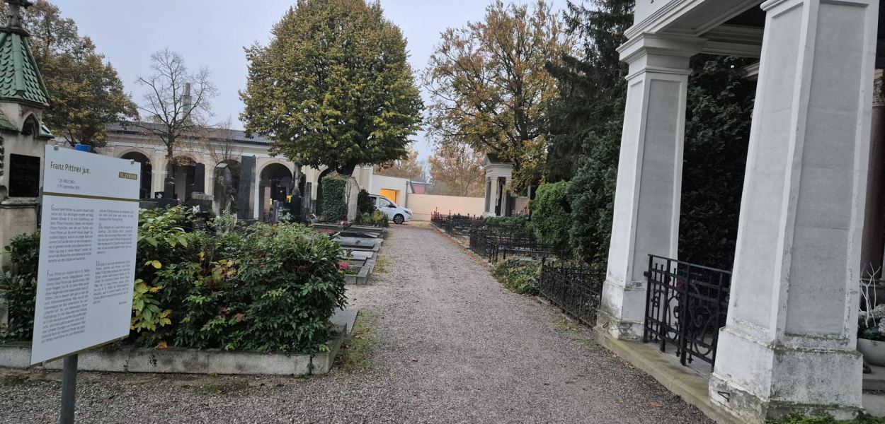 Hauptfriedhof St. Pölten - Beschilderung. Foto: Matthias Weiländer