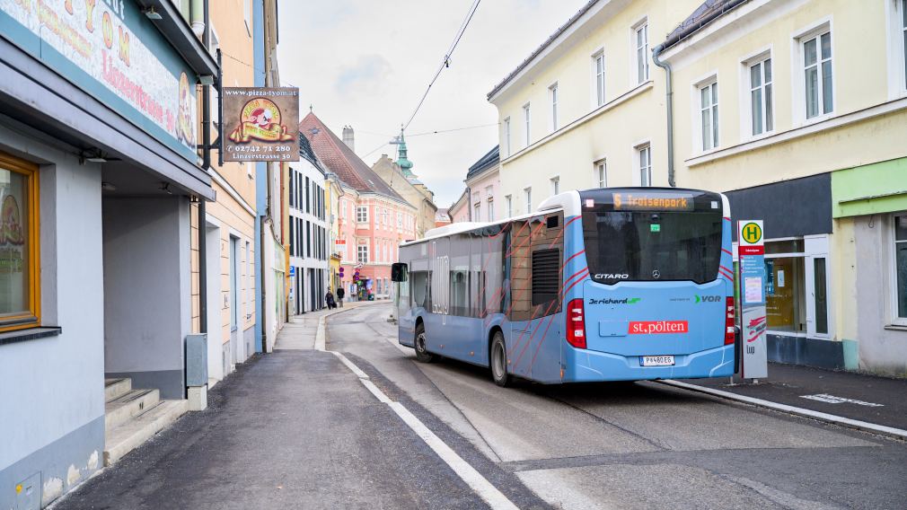 Ab 21. Oktober wird die Linzer Straße eine Begegnungszone sein. (Foto: Arman Kalteis)