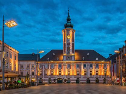 Das Rathaus wird zur Galerie des ESV-Fotoclubs. (Foto: Sepa Media Seiberl Stark)