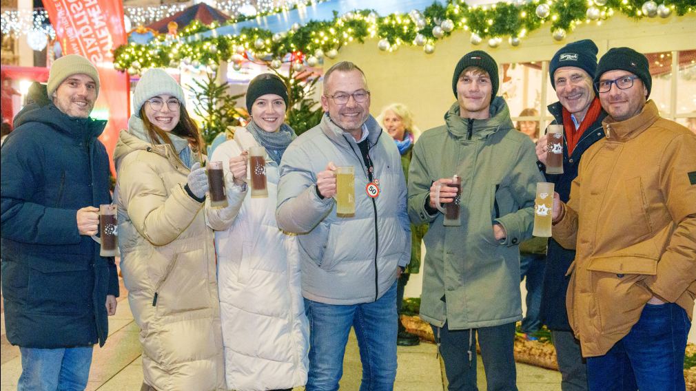 Team Veranstaltungsservice Weihnachtsmarkt 2024 Foto Bollwein