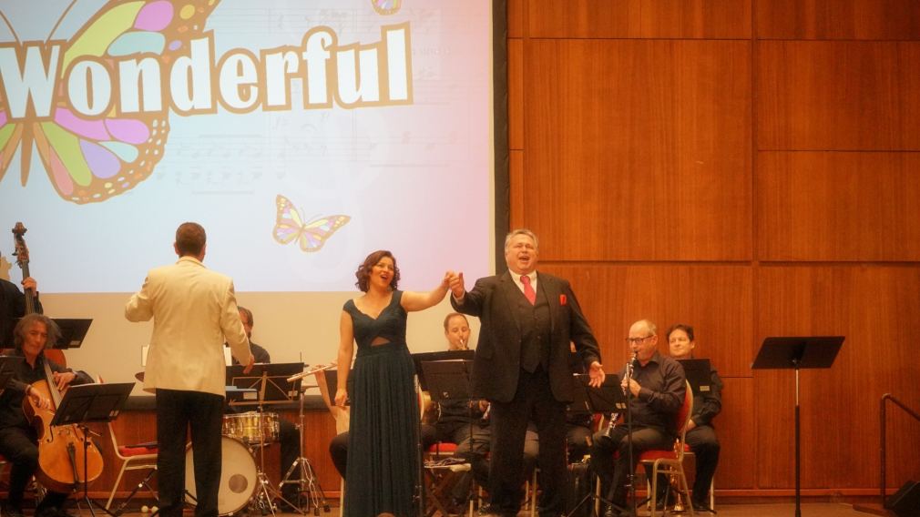 Dieses Mal erwartet das Publikum ein „Rausch“ an bekannten Melodien aus Operette, Oper und auch Chanson bzw. Wienerlied. (Foto: Freunde der Operette)