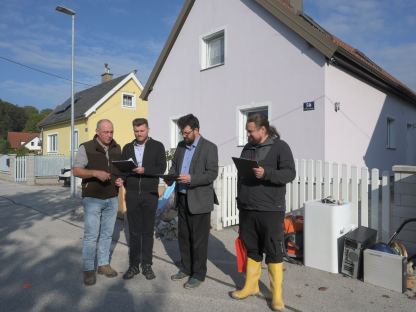 Vizebürgermeister Matthias Adl, Benjamin Pfeifer (Finanzabteilung), Vizebürgermeister Harald Ludwig und Clemens Parzer (Tiefbau) waren heute als Schadenskommission im Stadtgebiet im Einsatz. (Foto: Josef Vorlaufer)