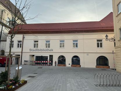Stadtbibliothek wird Zentrum für Geschichten und Lesevergnügen am Domplatz