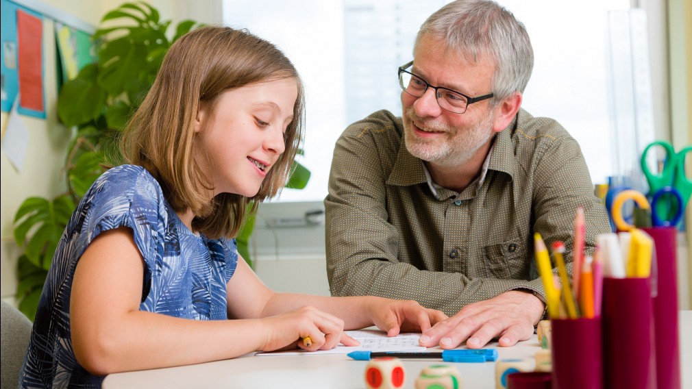 Der Verein Scribmeticum unterstützt Kinder mit Lernschwäche.Foto: Klonk