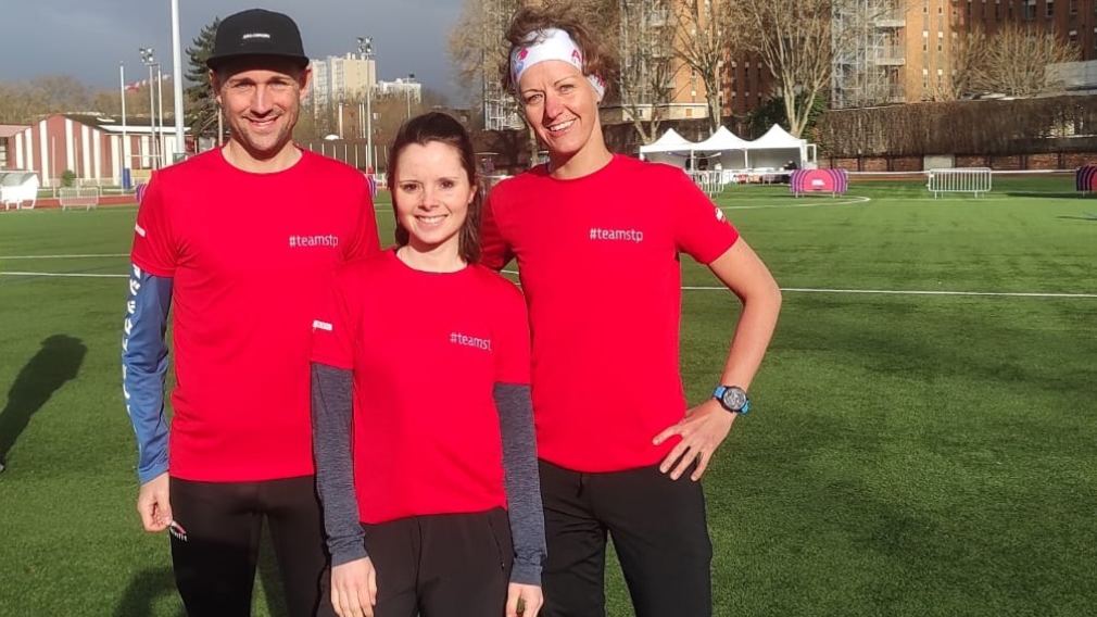 Erfolgreich beim Stadtlauf in Clichy: Thomas Punz, Jennifer Straub und Sabrina König. (Foto: zVfg.)